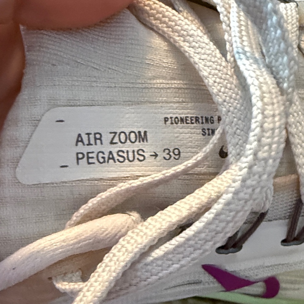 Nike Women's White and Purple Athletic Shoes - Picture 2 of 2